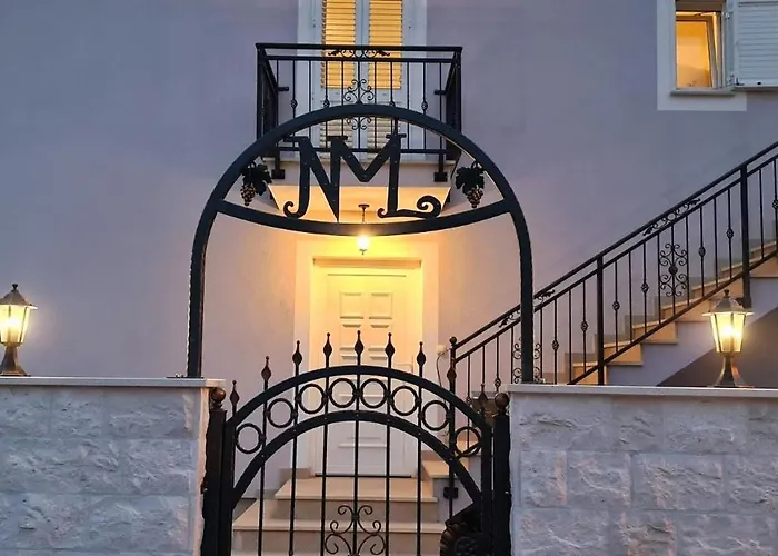 Pensión Nml Orebić